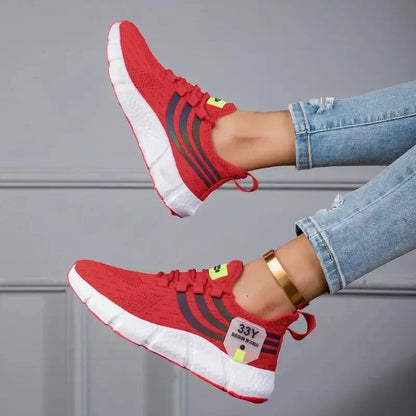 Sneaker rossa da donna